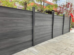 Deluxe Privacy Fence